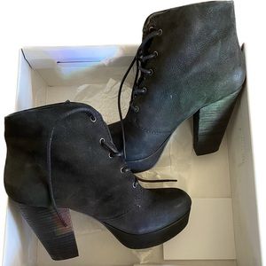 Steve Madden Raspy Booties